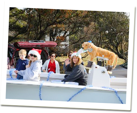 Hatteras christmas Float_2